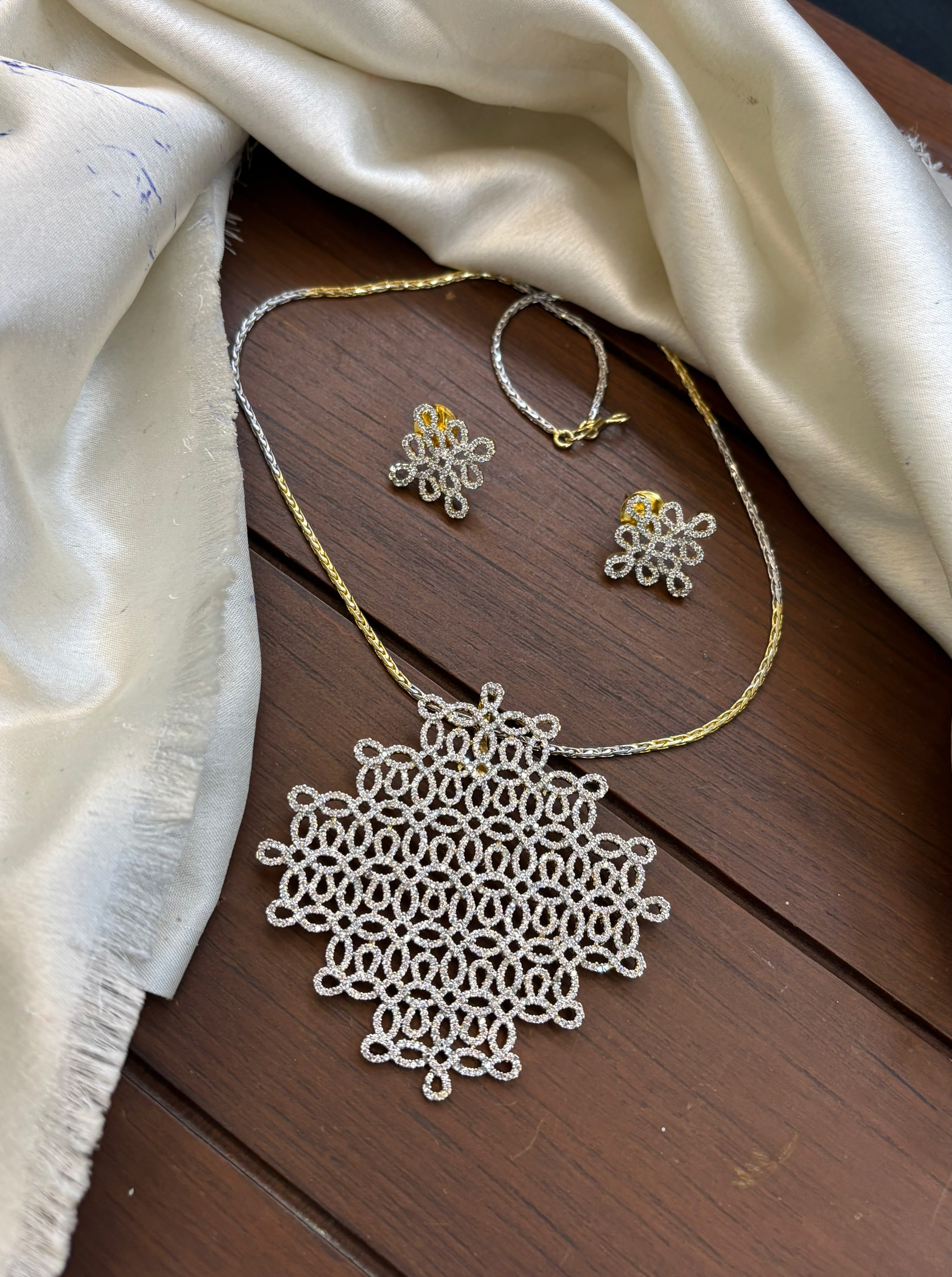 adstone-gj-polish-pendant-chain